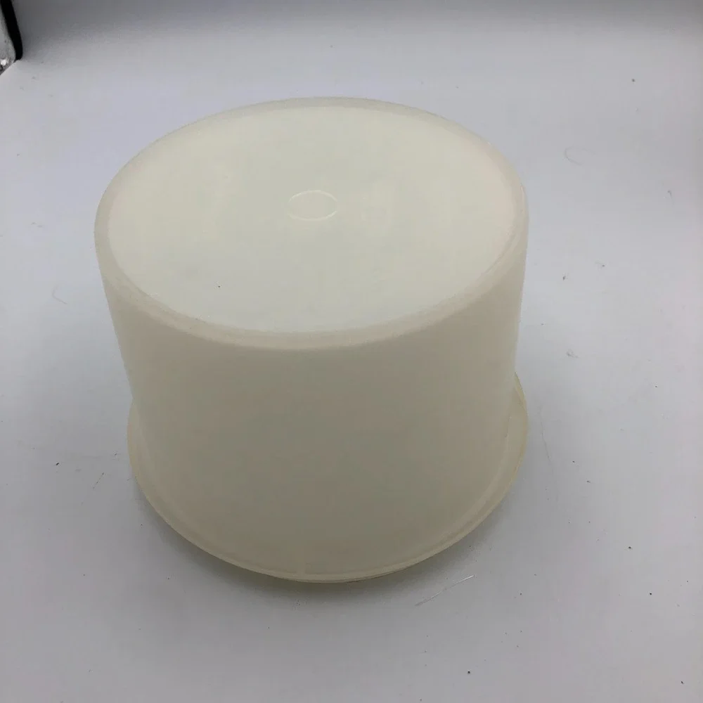 2 vintage Tupperware Containers #5 4 3/4 cup modular mate B stackable 4